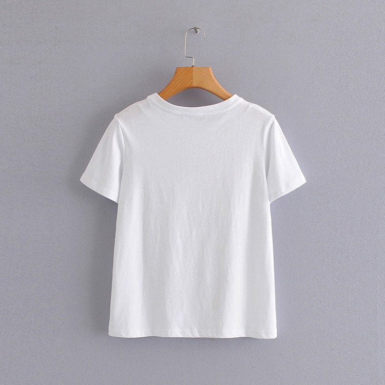 Tricou casual dama cu maneca scurta si decolteu oval alb cu aplicatie