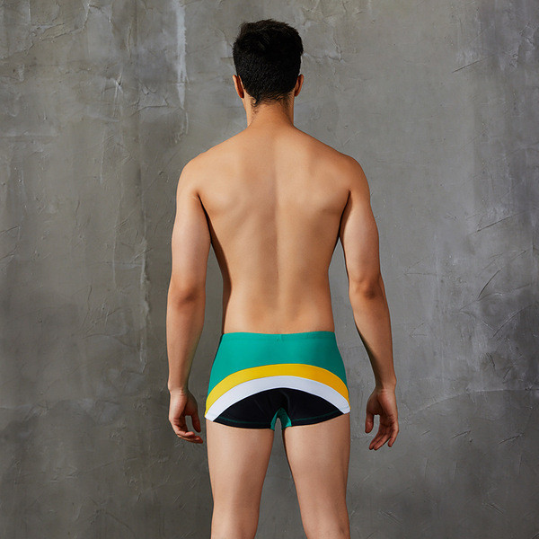 Costum de baie tip boxer barbati cu model colorat