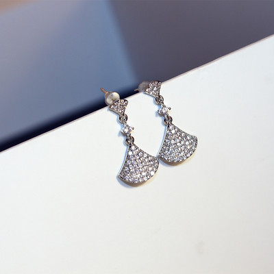 Cercei eleganti de dama - in doua culori cu pietre