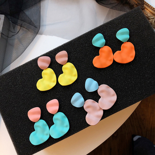 Cercei actuali dama - in mai multe culori