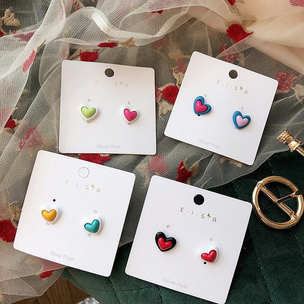 Cercei de damă în formă de inimă - patru culori