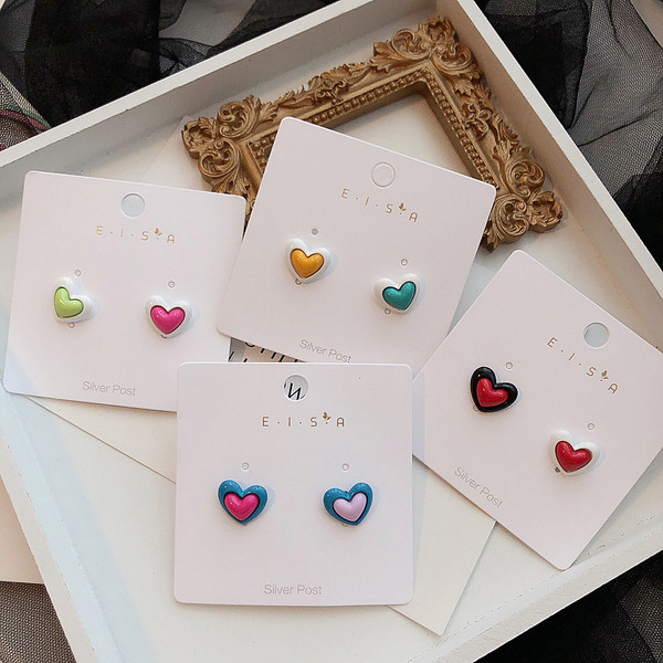 Cercei de damă în formă de inimă - patru culori