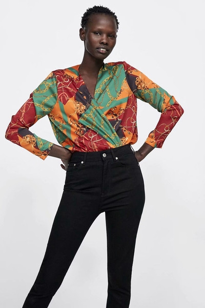 Body elegant de damă cu mâneci lungi și decolteu în V cu model cu model