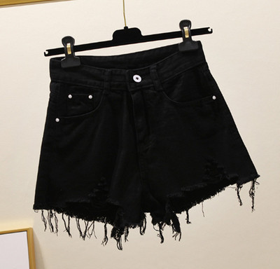 Pantaloni scurți de damă cu motive rupte în trei culori