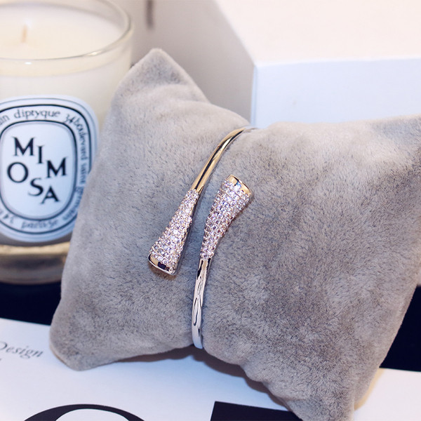 Brățară elegantă de damă cu pietre decorative