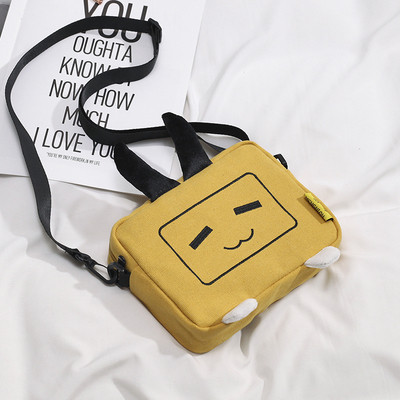 Alkalmi női táska 3D elemmel több színben