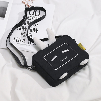 Alkalmi női táska 3D elemmel több színben