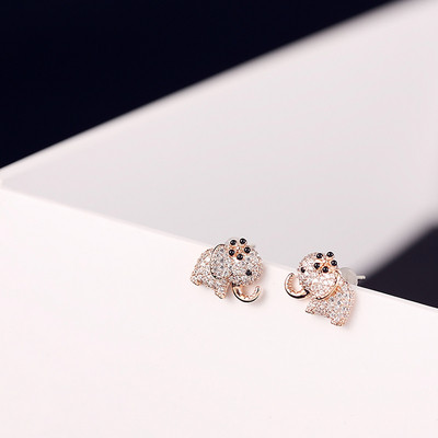 Női kis fülbevaló arany és ezüst színben kövekkel