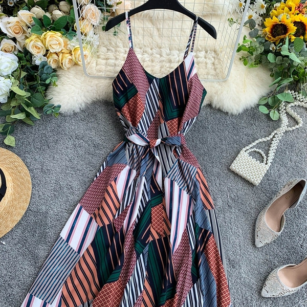 Rochie de dama colorata cu bretele subtiri