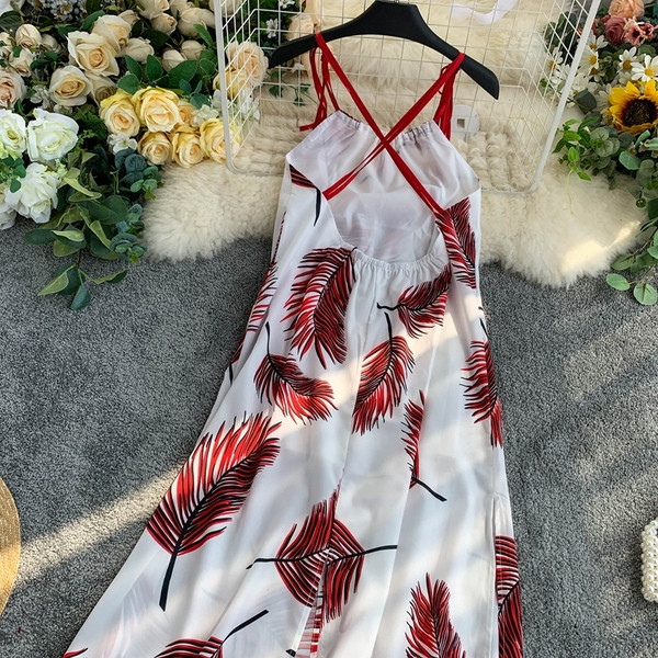 Rochie de dama cu fanta si bretele subtiri