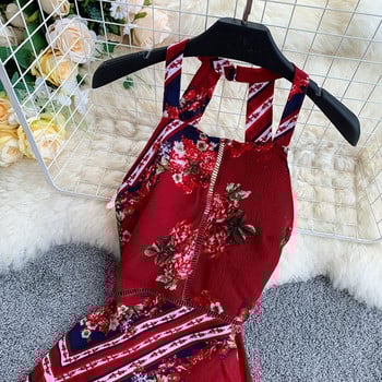 Modern női ruha virágmintával