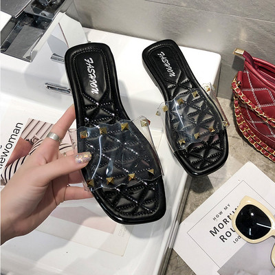 Női alkalmi papucs négy színben, fűzőlyukkal