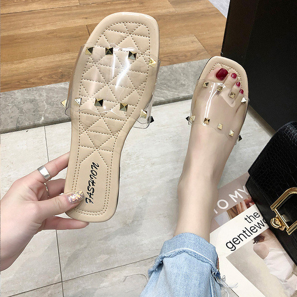 Női alkalmi papucs négy színben, fűzőlyukkal