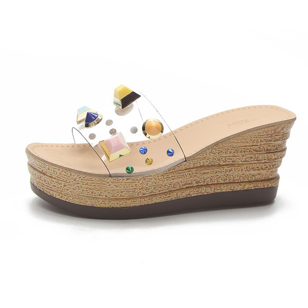 Modern női papucs magas talppal, két színben