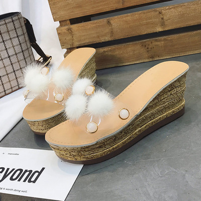 Κομψές γυναικείες γυναικείες παντόφλες με ψηλή πλατφόρμας σε τρία χρώματα