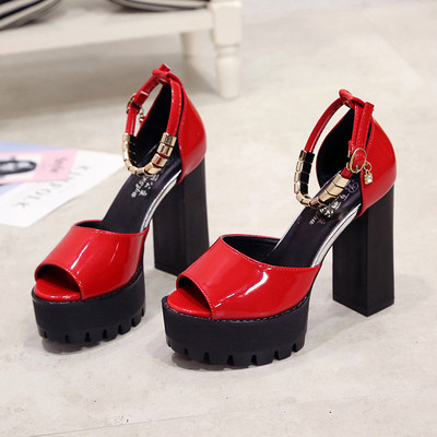 Pantofi de dama extravaganti cu toc in trei culori