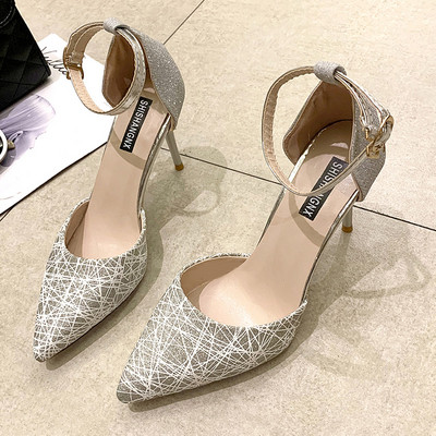 Pantofi de dama eleganti cu toc in doua culori - model ascutit