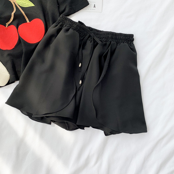 Дамски къси панталони с ластик в три цвята