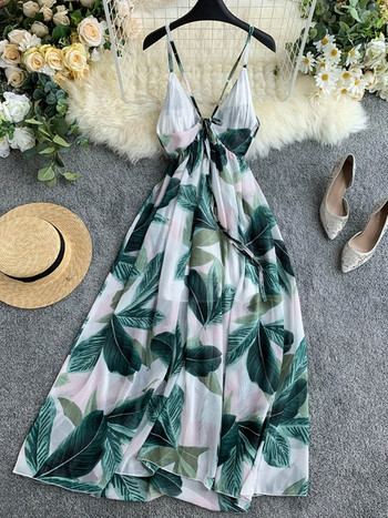 Дамска дълга рокля с флорален десен и тънки презрамки