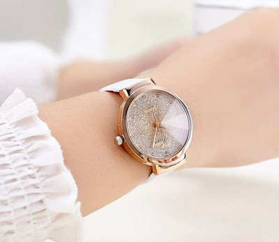 Модерен дамски часовник-в няколко цвята