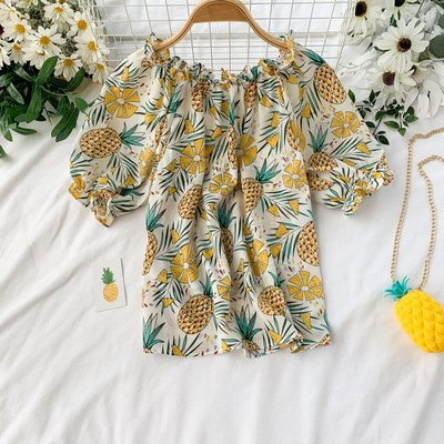 Дамска блуза с къс ръкав с флорален десен в три цвята