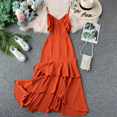 Ежедневна дълга рокля в няколко цвята с тънки презрамки 