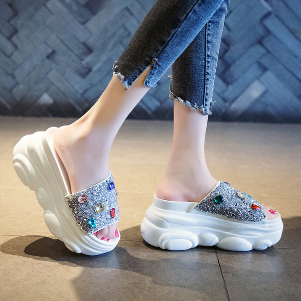 Модерни дамски чехли с платформа и камъни в няколко цвята