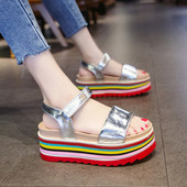 Sandale de dama cu talpa colorata in negru, argintiu si bej