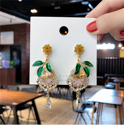 Актуални дамски обеци-с декоративни камъни