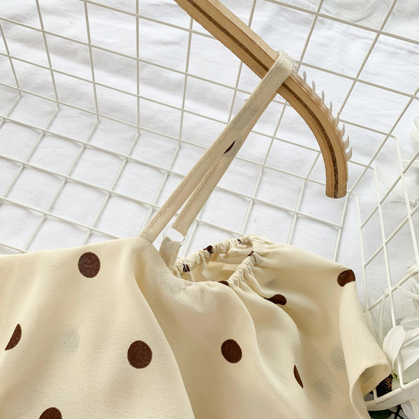 Дамска рокля на точки в два цвята