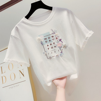 Модерна дамска тениска с 3D елемент цветя в четири цвята