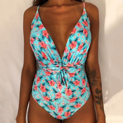 НОВ модел цял бански костюм в няколко цвята с флорален десен и  V-образно деколте