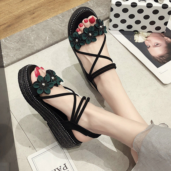 Ежедневни дамски сандали с 3D декорация в черен, бежов и зелен цвят