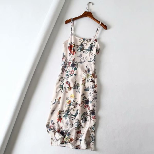 Дамска ежедневна рокля с тънки презрамки и панделка с флорален десен