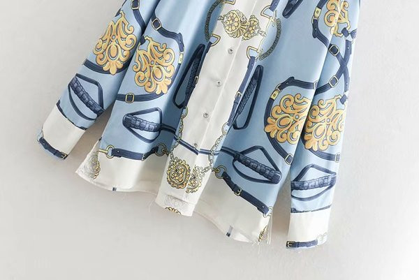 Дамска риза с класическа яка и дълъг ръкав с шарен десен 