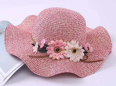 Модерна дамска плажна шапка с декорация цветя в четири цвята