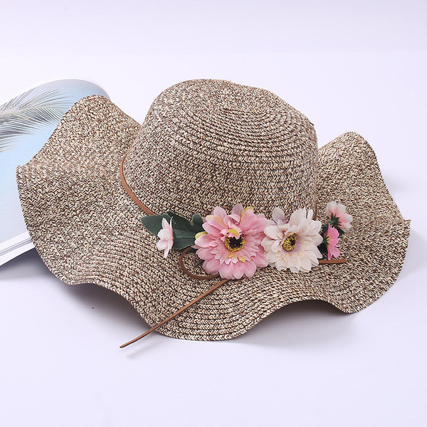 Модерна дамска плажна шапка с декорация цветя в четири цвята