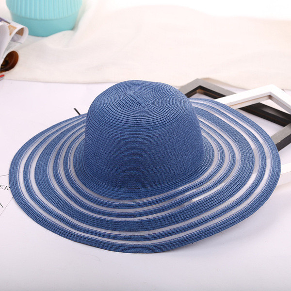 Модерна дамска шапка подходяща за плаж в няколко цвята