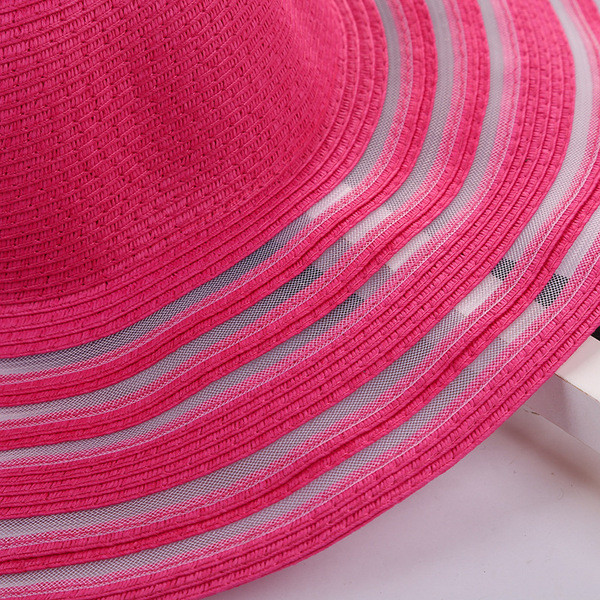 Модерна дамска шапка подходяща за плаж в няколко цвята