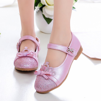 Стилни детски обувки в три цвята с панделка и камъни