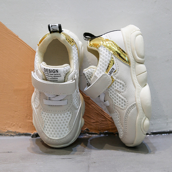 Нов модел детски маратонки в три цвята за момчета и момичета