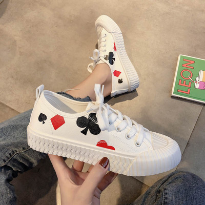 Ежедневни дамски кецове в три цвята с връзки и цветна апликация