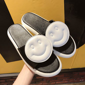 Ежедневни дамски чехли с равна подметка и 3D елемент в три цвята