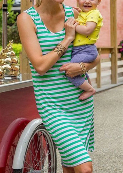 Ежедневна дамска рокля за кърмачки в два цвята