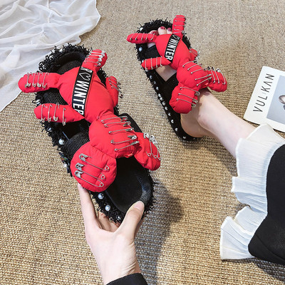 Ежедневни дамски чехли с 3D елемент в четири цвята и равна подметка