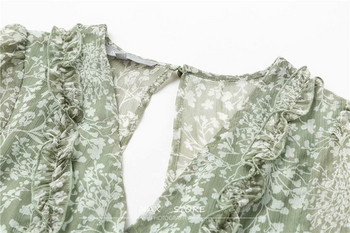 Къса дамска рокля с V-образно деколте и 3/4 ръкави