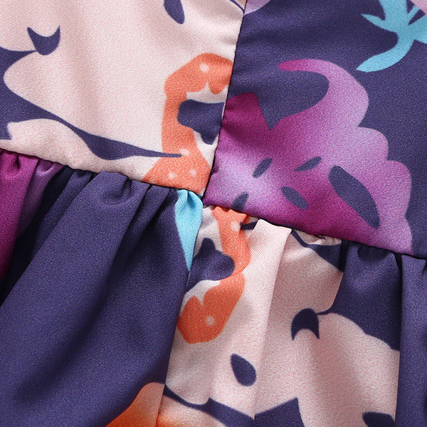 Цветна детска рокля с панделка на гърба