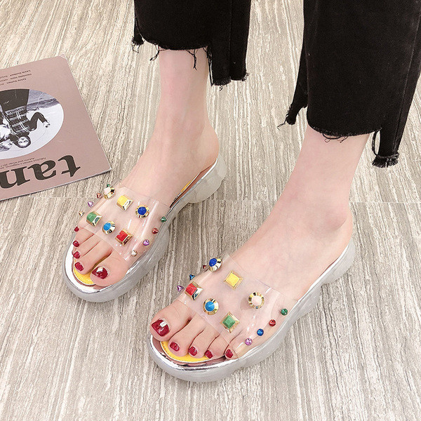 Модерни дамски чехли с равна подметка и цветни камъни