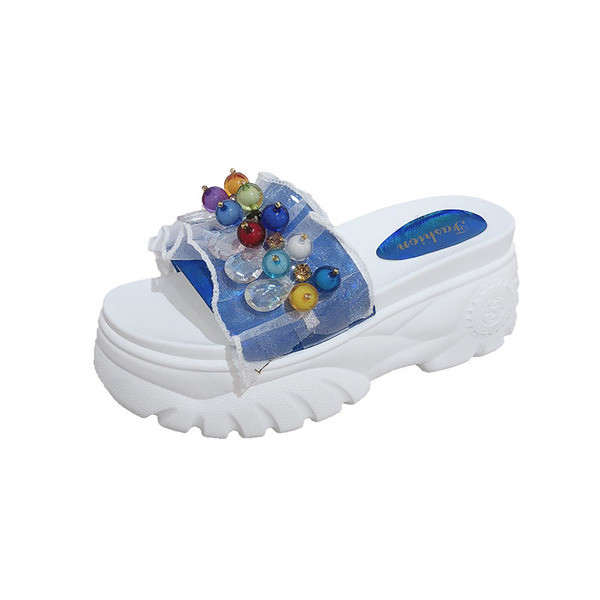 Ежедневни дамски чехли с цветни топчета и платформа в три цвята