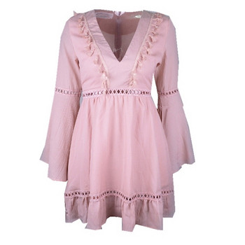 Лятна дамска рокля с V-образно деколте в бял и розов цвят